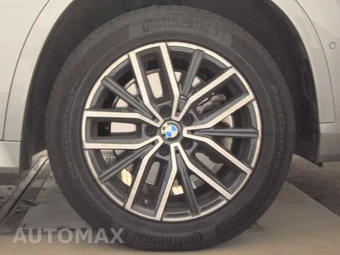 2026 BMW X1 xDrive28i M SPORT LINE - miniatura 10