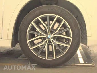 2026 BMW X1 xDrive28i M SPORT LINE - miniatura 10