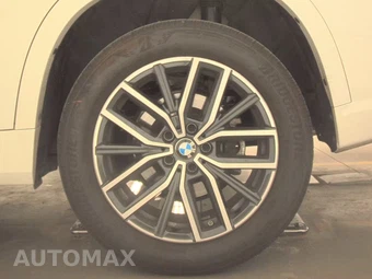 2026 BMW X1 xDrive28i M SPORT LINE - miniatura 12
