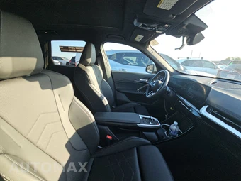 2026 BMW X1 xDrive28i M SPORT LINE - miniatura 14