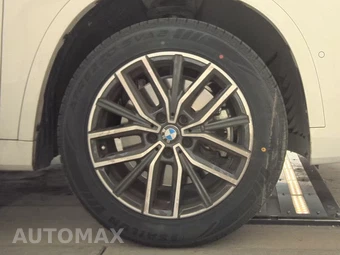 2026 BMW X1 xDrive28i M SPORT LINE - miniatura 10