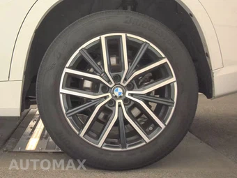 2026 BMW X1 xDrive28i M SPORT LINE - miniatura 12
