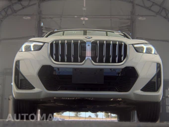 2026 BMW X1 xDrive28i M SPORT LINE - miniatura 3