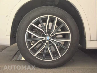 2026 BMW X1 xDrive28i M SPORT LINE - miniatura 9
