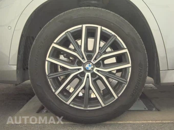 2026 BMW X1 xDrive28i M SPORT LINE - miniatura 9