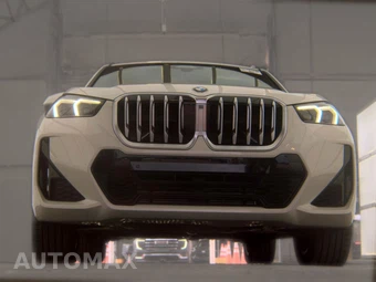 2026 BMW X1 xDrive28i M SPORT LINE - miniatura 3