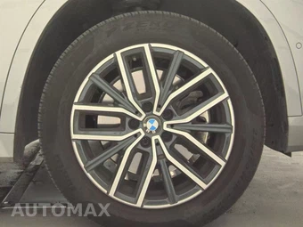 2026 BMW X1 xDrive28i M SPORT LINE - miniatura 10
