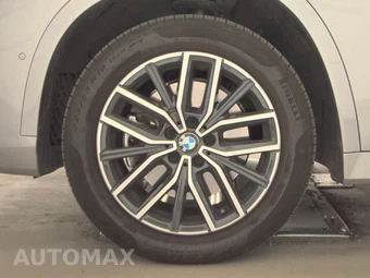2026 BMW X1 xDrive28i M SPORT LINE - miniatura 9