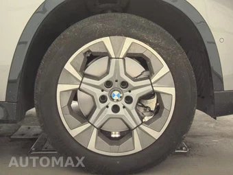 2026 BMW X1 xDrive28i - miniatura 10
