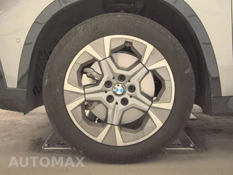 2026 BMW X1 xDrive28i - miniatura 9