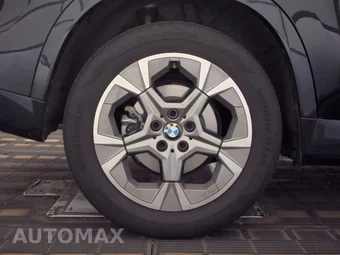 2026 BMW X1 xDrive28i - miniatura 11
