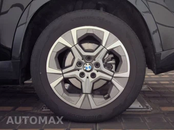 2026 BMW X1 xDrive28i - miniatura 12
