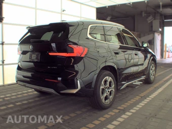 2026 BMW X1 xDrive28i - miniatura 5