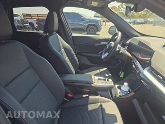 2026 BMW X1 xDrive28i - miniatura 8
