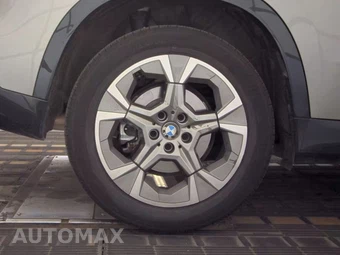 2026 BMW X1 xDrive28i - miniatura 11