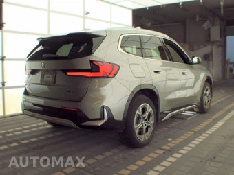 2026 BMW X1 xDrive28i - miniatura 5