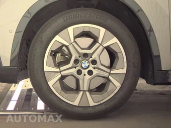 2026 BMW X1 xDrive28i - miniatura 9