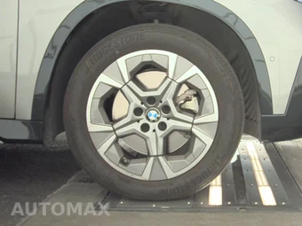 2026 BMW X1 xDrive28i – miniatura 10