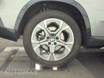 2026 BMW X1 xDrive28i – miniatura 11