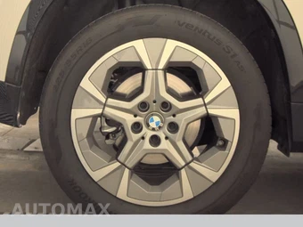 2026 BMW X1 xDrive28i - miniatura 11