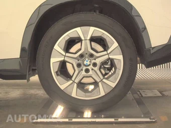 2026 BMW X1 xDrive28i - miniatura 12