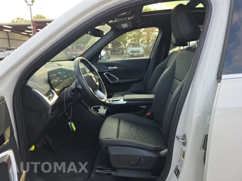 2026 BMW X1 xDrive28i - miniatura 13