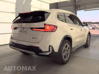 2026 BMW X1 xDrive28i - miniatura 5