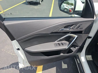 2026 BMW X1 xDrive28i - miniatura 9