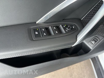 2026 BMW X1 xDrive28i - miniatura 40