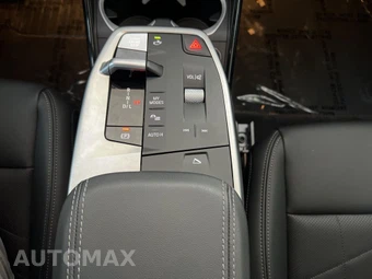 2026 BMW X1 xDrive28i - miniatura 44