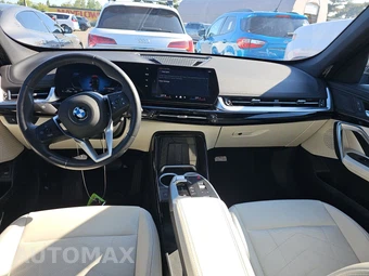 2026 BMW X1 xDrive28i - miniatura 17