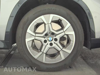 2026 BMW X1 xDrive28i - miniatura 10