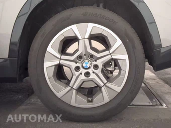 2026 BMW X1 xDrive28i - miniatura 12