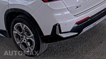 2026 BMW X1 xDrive28i - miniatura 10