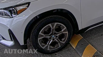 2026 BMW X1 xDrive28i - miniatura 7