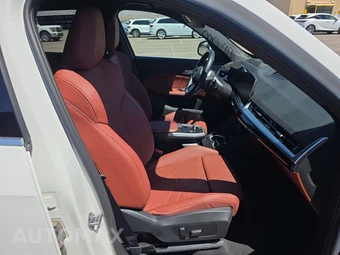 2026 BMW X1 xDrive28i – miniatura 14
