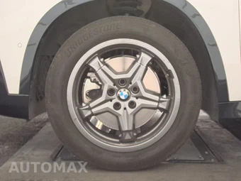 2026 BMW X1 xDrive28i – miniatura 9