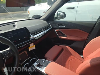 2026 BMW X1 xDrive28i – miniatura 11