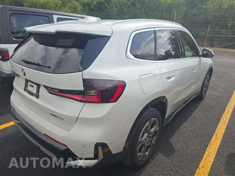 2026 BMW X1 xDrive28i – miniatura 4