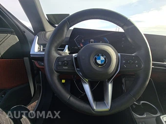 2026 BMW X1 xDrive28i – miniatura 10