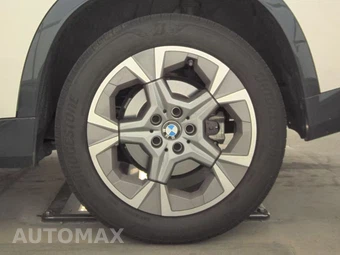 2026 BMW X1 xDrive28i - miniatura 12