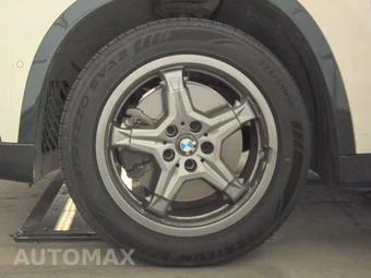 2026 BMW X1 xDrive28i - miniatura 9