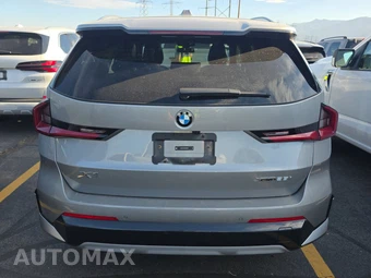 2026 BMW X1 xDrive28i - miniatura 5