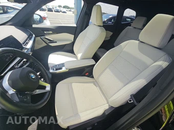 2026 BMW X1 xDrive28i - miniatura 7