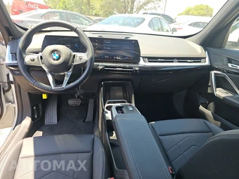 2026 BMW X1 xDrive28i – miniatura 11