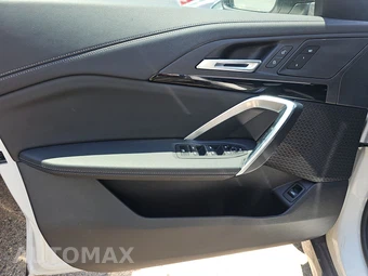 2026 BMW X1 xDrive28i – miniatura 9