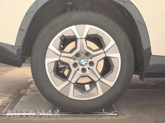 2026 BMW X1 xDrive28i - miniatura 11