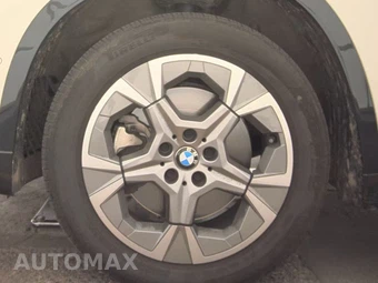 2026 BMW X1 xDrive28i - miniatura 9