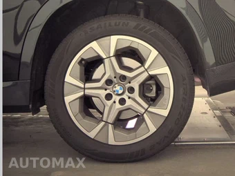 2026 BMW X1 xDrive28i - miniatura 12