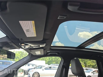 2026 BMW X1 xDrive28i - miniatura 20